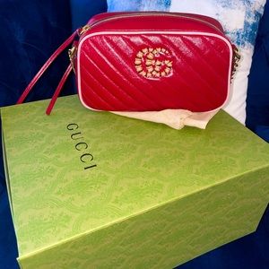 Gucci GG Marmont Matelasse shoulder bag